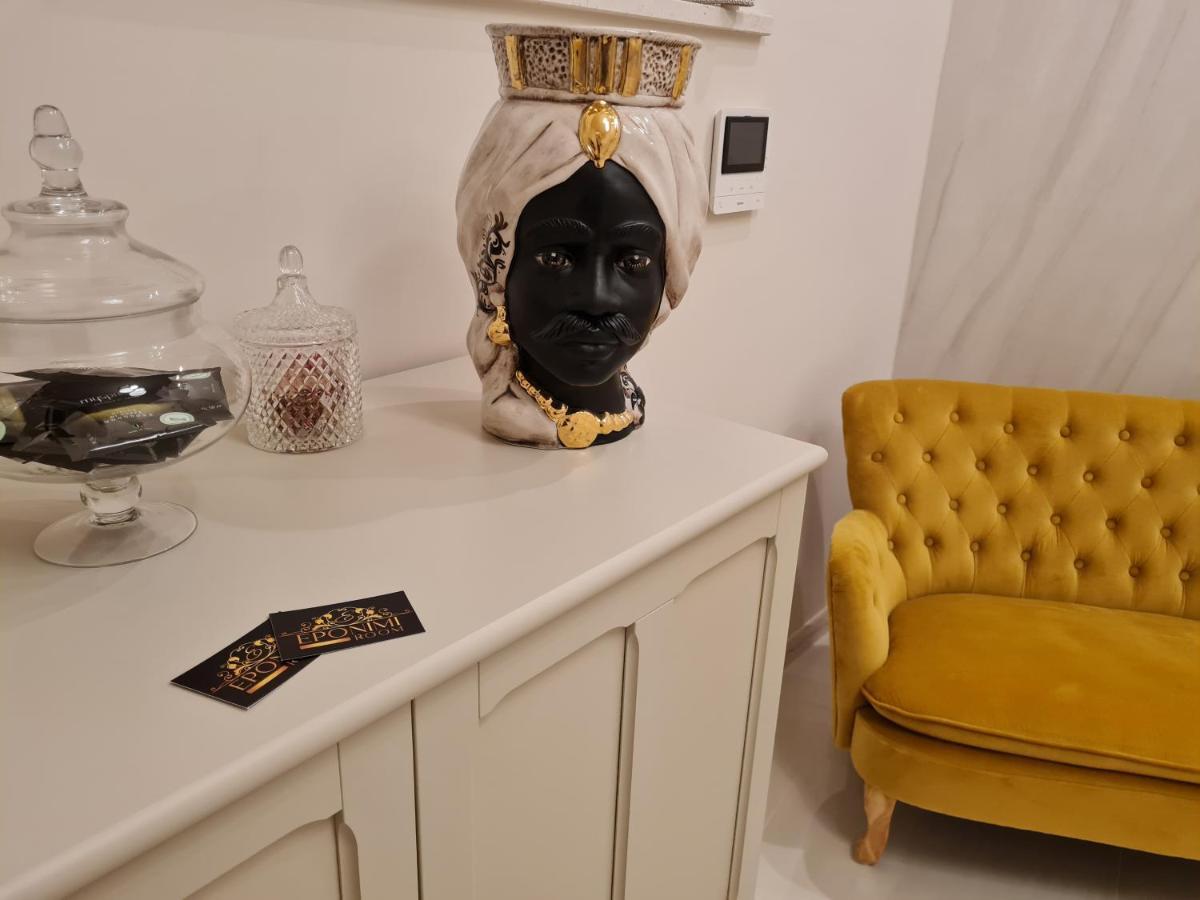 Eponimi Bed and breakfast
